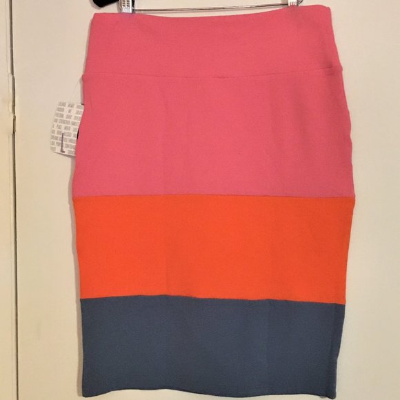 LULAROE Cassie Pencil Skirt   |   NWT   |  LARGE - Picture 3 of 7